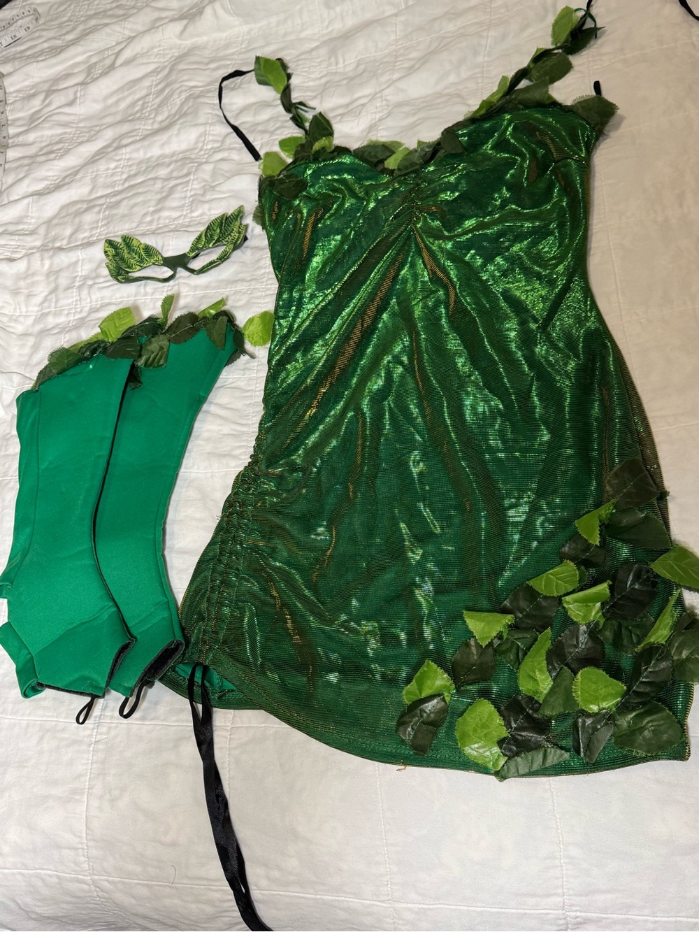 Poison Ivy Halloween Costume Set Metallic Green Dress Mask Boot Covers